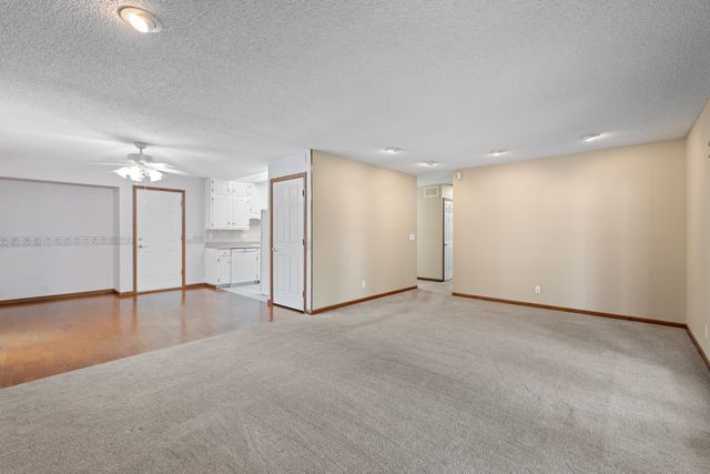 3321 S Knight Ave, Wichita, KS 67217