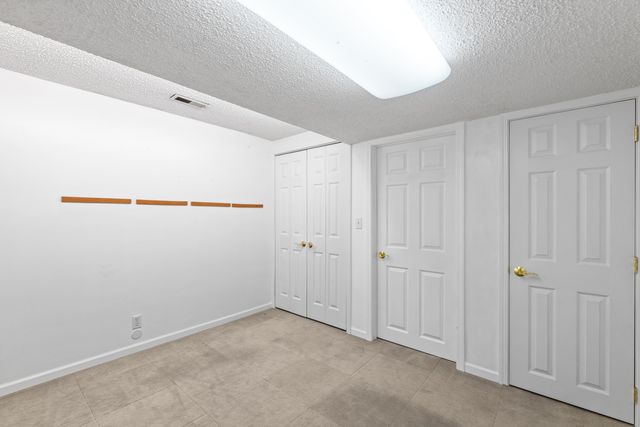 3321 S Knight Ave, Wichita, KS 67217