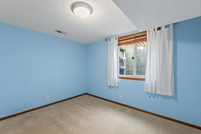 3321 S Knight Ave, Wichita, KS 67217