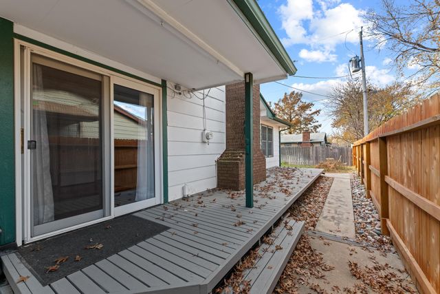 3321 S Knight Ave, Wichita, KS 67217