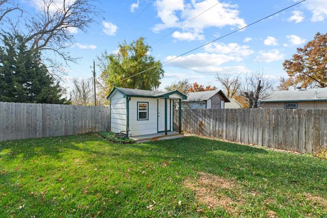 3321 S Knight Ave, Wichita, KS 67217