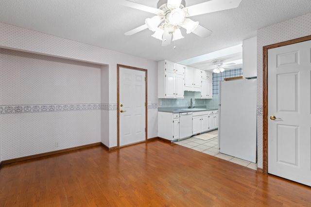 3321 S Knight Ave, Wichita, KS 67217