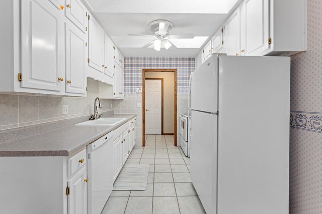 3321 S Knight Ave, Wichita, KS 67217