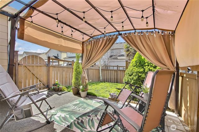 6236 Radiance Blvd E, Fife, WA 98424