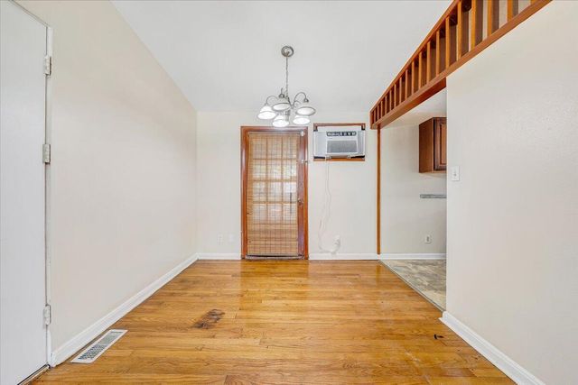1046 Silverwood RD, Roanoke, VA 24017
