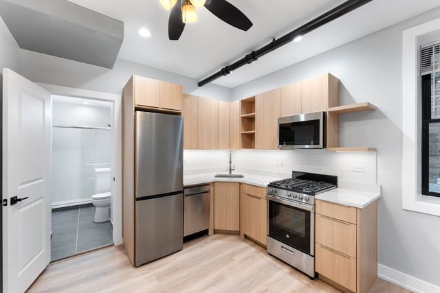 1546 W JONQUIL Terrace 008, Chicago, IL 60626