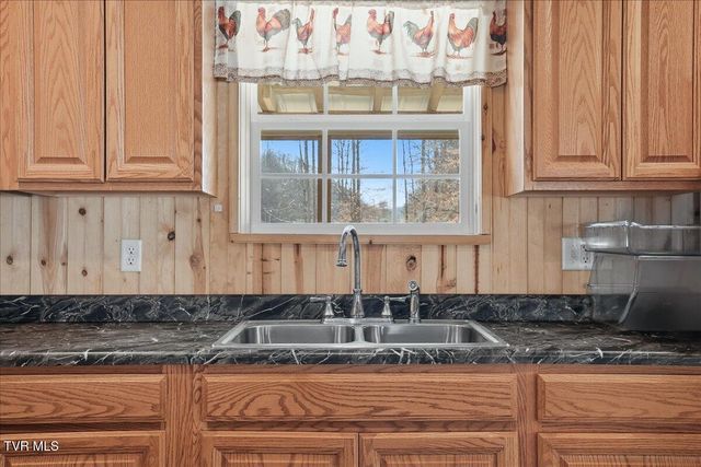 313 Rogers Road, Rogersville, TN 37857