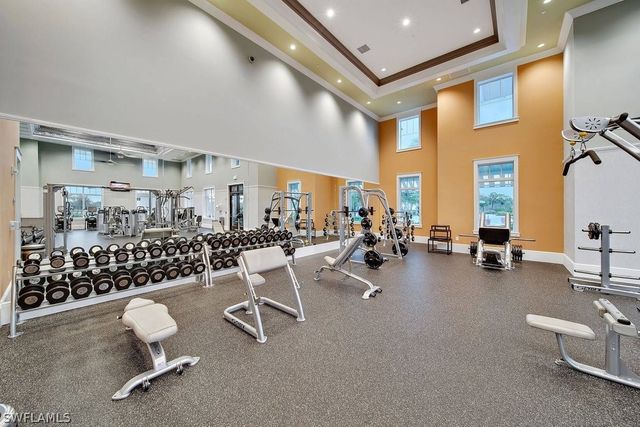 6839 Saona CT, Naples, FL 34113