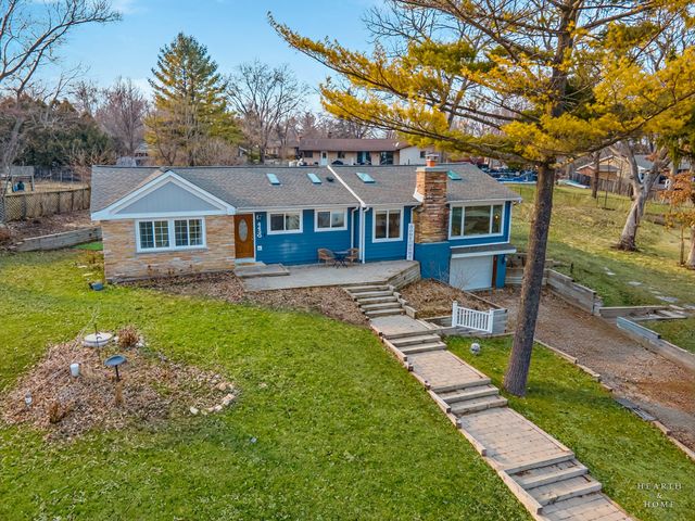 4433 Wildwood Drive, Crystal Lake, IL 60014