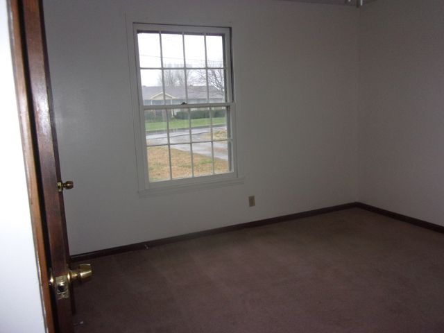 105 Ten Throw Dr Apt A, Lebanon, TN 37087