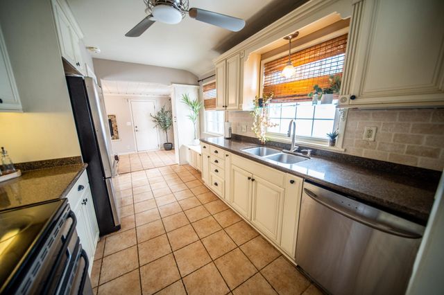 1003 10th Street NE, Rochester, MN 55906