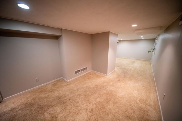 1003 10th Street NE, Rochester, MN 55906