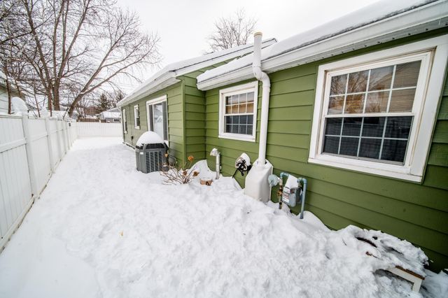 1003 10th Street NE, Rochester, MN 55906