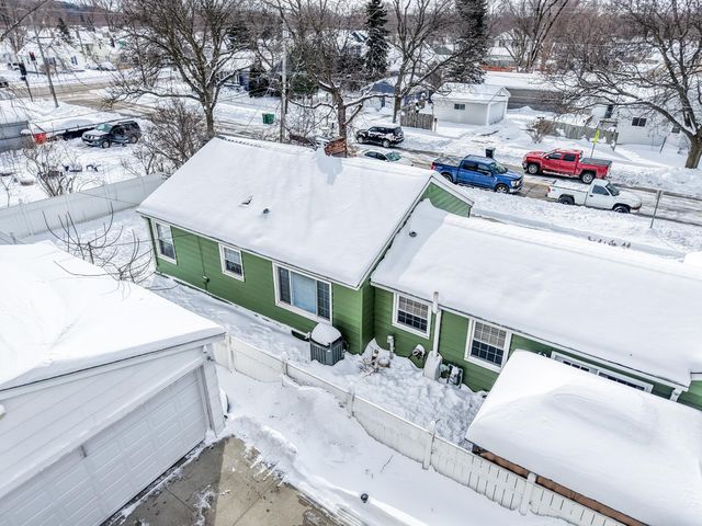 1003 10th Street NE, Rochester, MN 55906