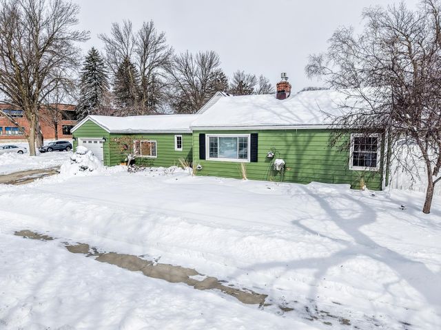 1003 10th Street NE, Rochester, MN 55906