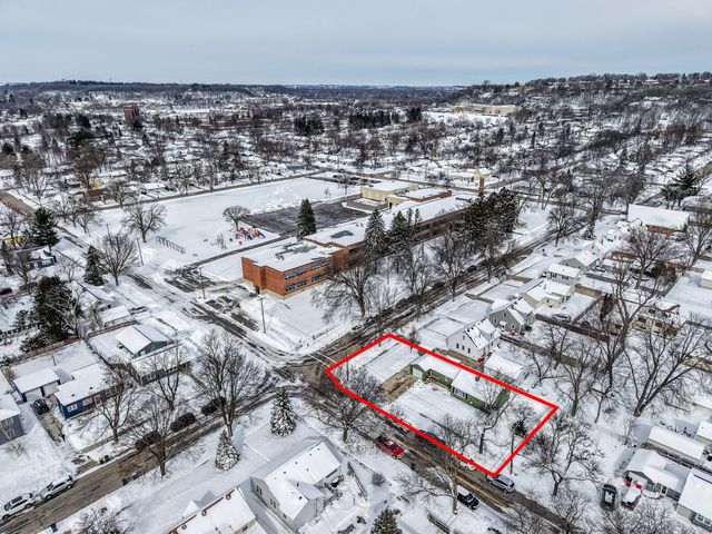 1003 10th Street NE, Rochester, MN 55906