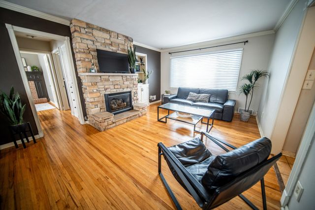 1003 10th Street NE, Rochester, MN 55906