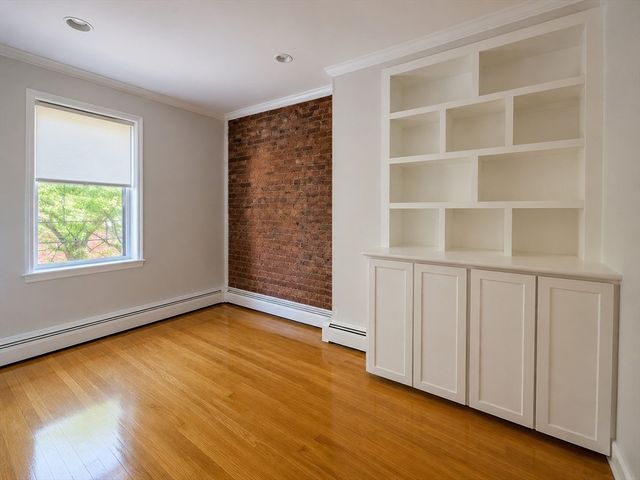 61 Phillips St 3, Boston, MA 02114