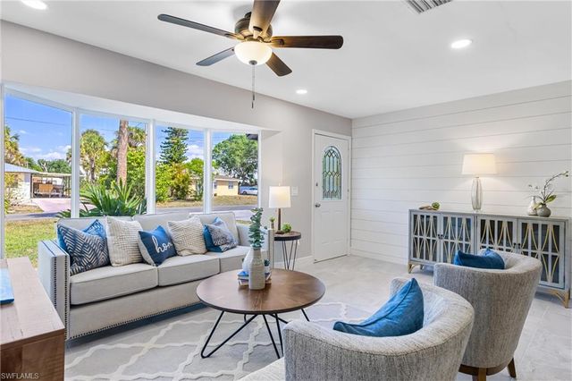 1003 April LN, North Fort Myers, FL 33903