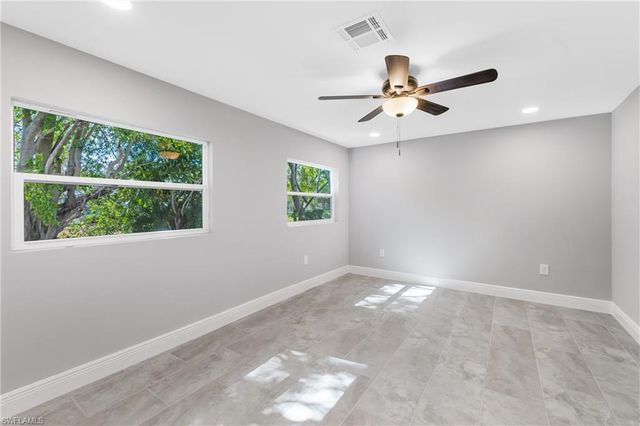 1003 April LN, North Fort Myers, FL 33903