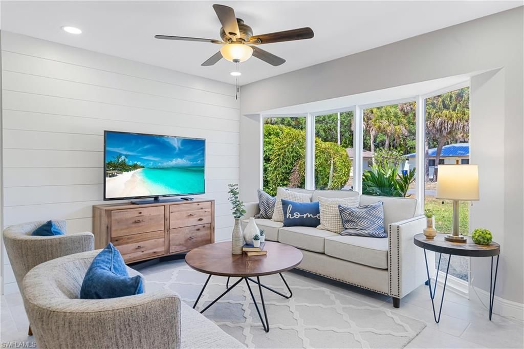 1003 April LN, North Fort Myers, FL 33903