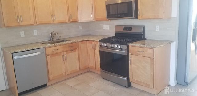 44 Judson Street 11B, Edison, NJ 08837