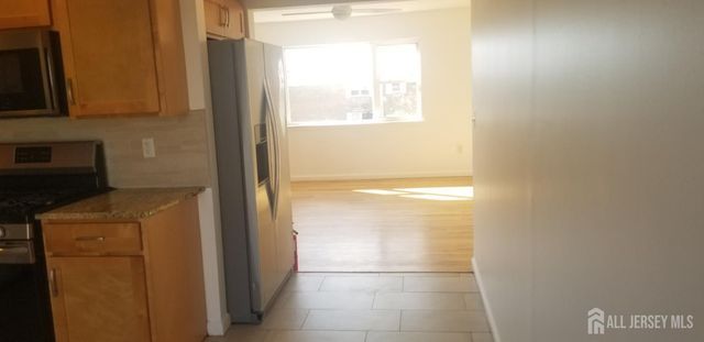 44 Judson Street 11B, Edison, NJ 08837