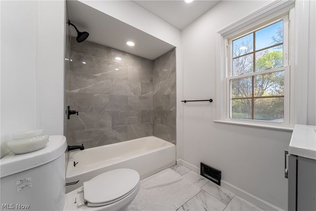 16717 Lomond Boulevard, Shaker Heights, OH 44120