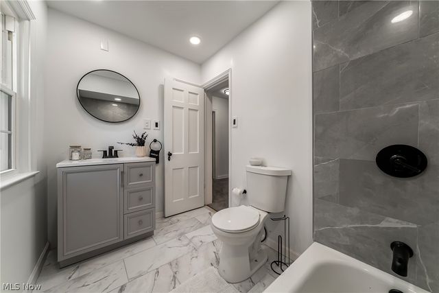 16717 Lomond Boulevard, Shaker Heights, OH 44120