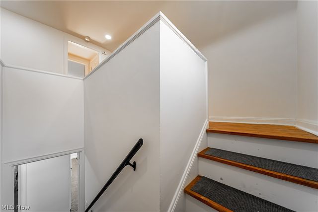 16717 Lomond Boulevard, Shaker Heights, OH 44120