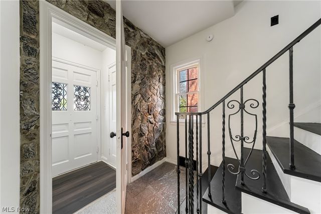 16717 Lomond Boulevard, Shaker Heights, OH 44120