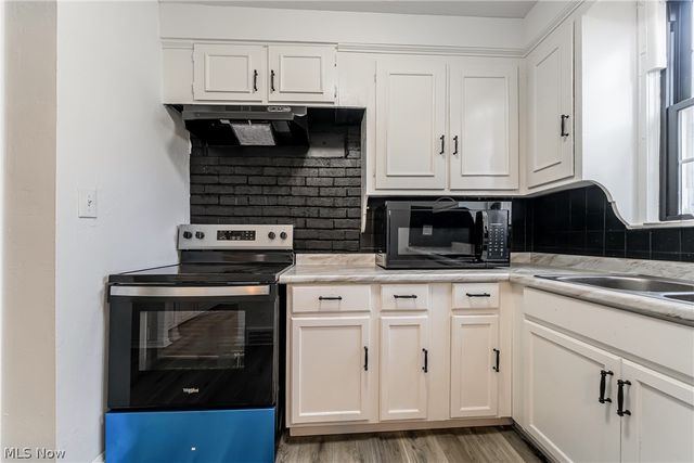 16717 Lomond Boulevard, Shaker Heights, OH 44120