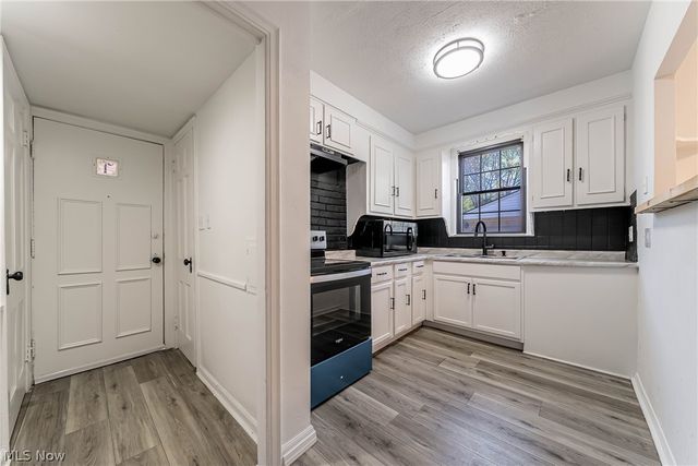 16717 Lomond Boulevard, Shaker Heights, OH 44120