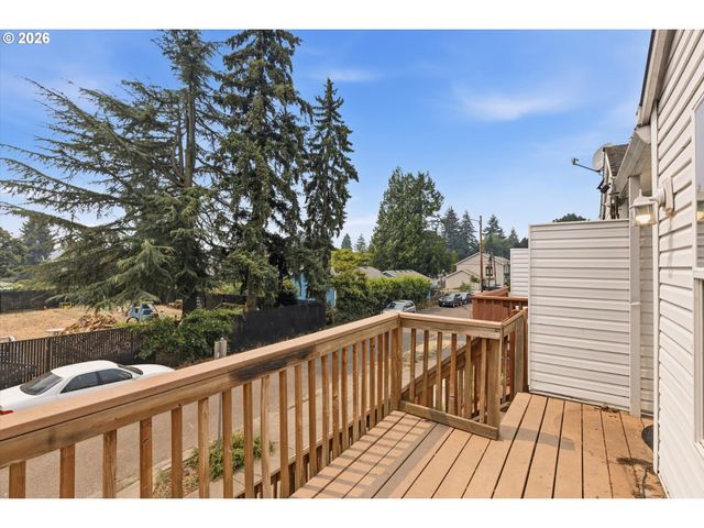 14131 Se WOODWARD St, Portland, OR 97236