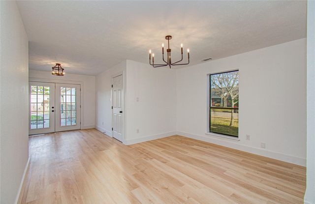 4710 Country Club View, Baytown, TX 77521