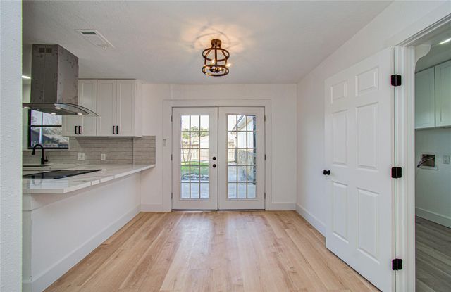 4710 Country Club View, Baytown, TX 77521