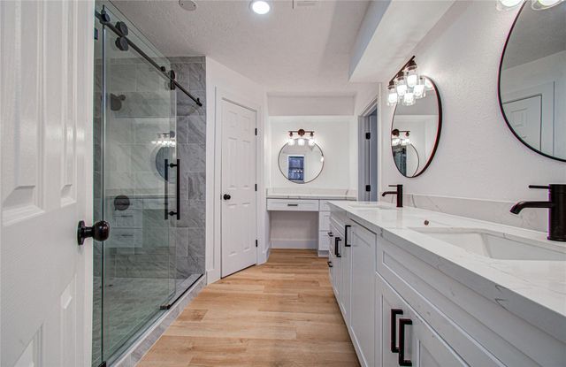 4710 Country Club View, Baytown, TX 77521