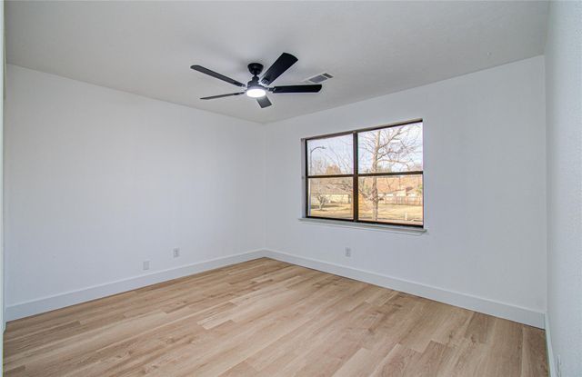 4710 Country Club View, Baytown, TX 77521