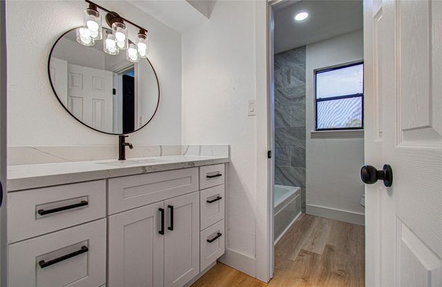 4710 Country Club View, Baytown, TX 77521