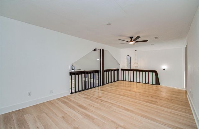 4710 Country Club View, Baytown, TX 77521