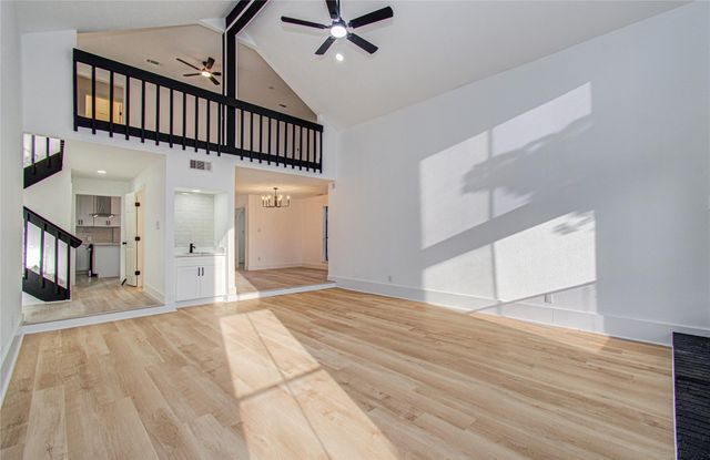 4710 Country Club View, Baytown, TX 77521