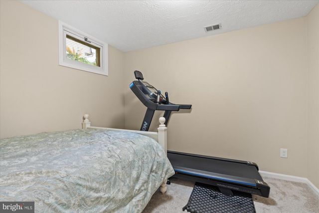 8138 VIOLA ST, Springfield, VA 22152