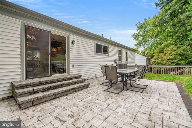 8138 VIOLA ST, Springfield, VA 22152