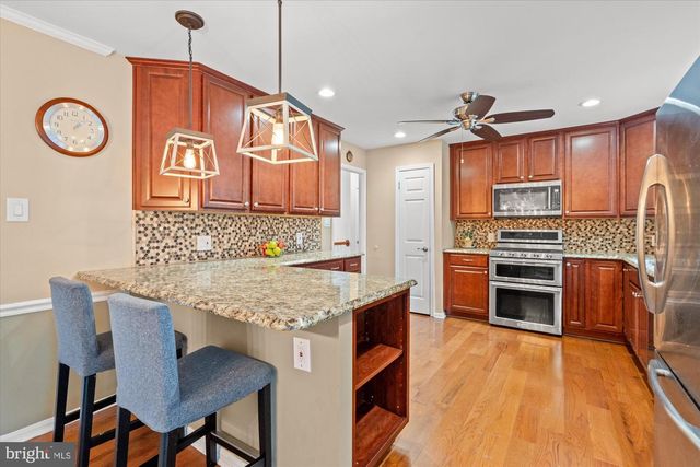 8138 VIOLA ST, Springfield, VA 22152