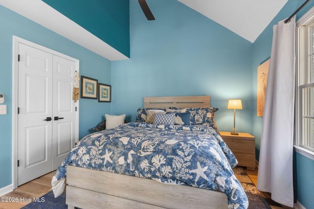 116 Periwinkle Drive West, Emerald Isle, NC 28594