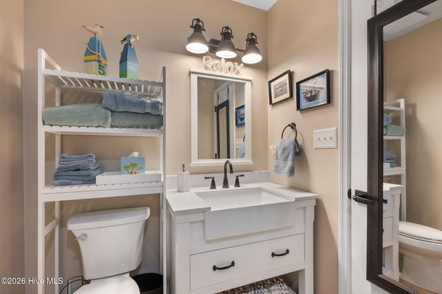 116 Periwinkle Drive West, Emerald Isle, NC 28594