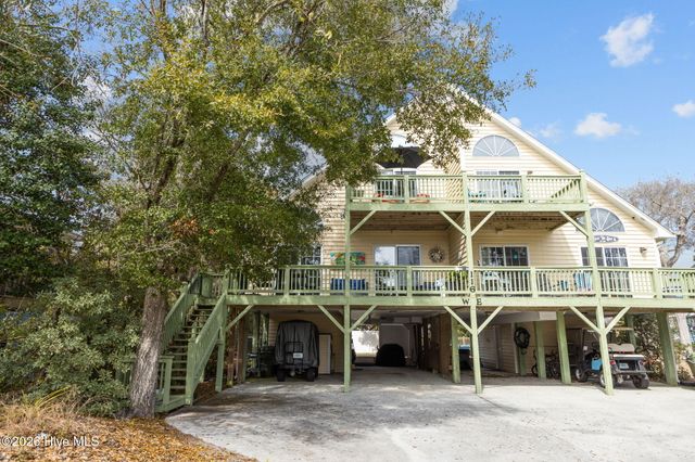 116 Periwinkle Drive West, Emerald Isle, NC 28594