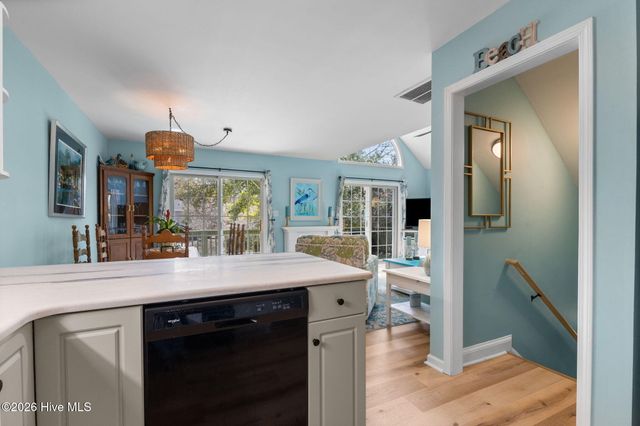 116 Periwinkle Drive West, Emerald Isle, NC 28594