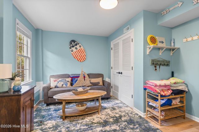 116 Periwinkle Drive West, Emerald Isle, NC 28594