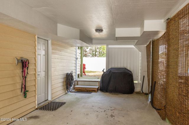 116 Periwinkle Drive West, Emerald Isle, NC 28594